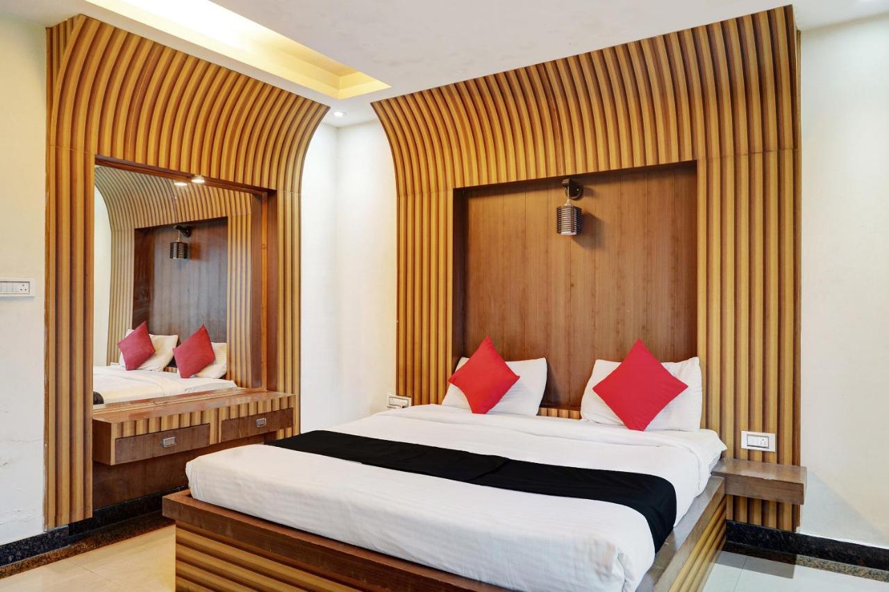 Capital O 1641 Hotel Radiance Paradise Dehradun Camera foto